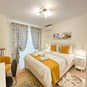 Daire Sunrise Center, Bükreş