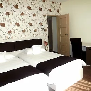 West Plaza Hotel